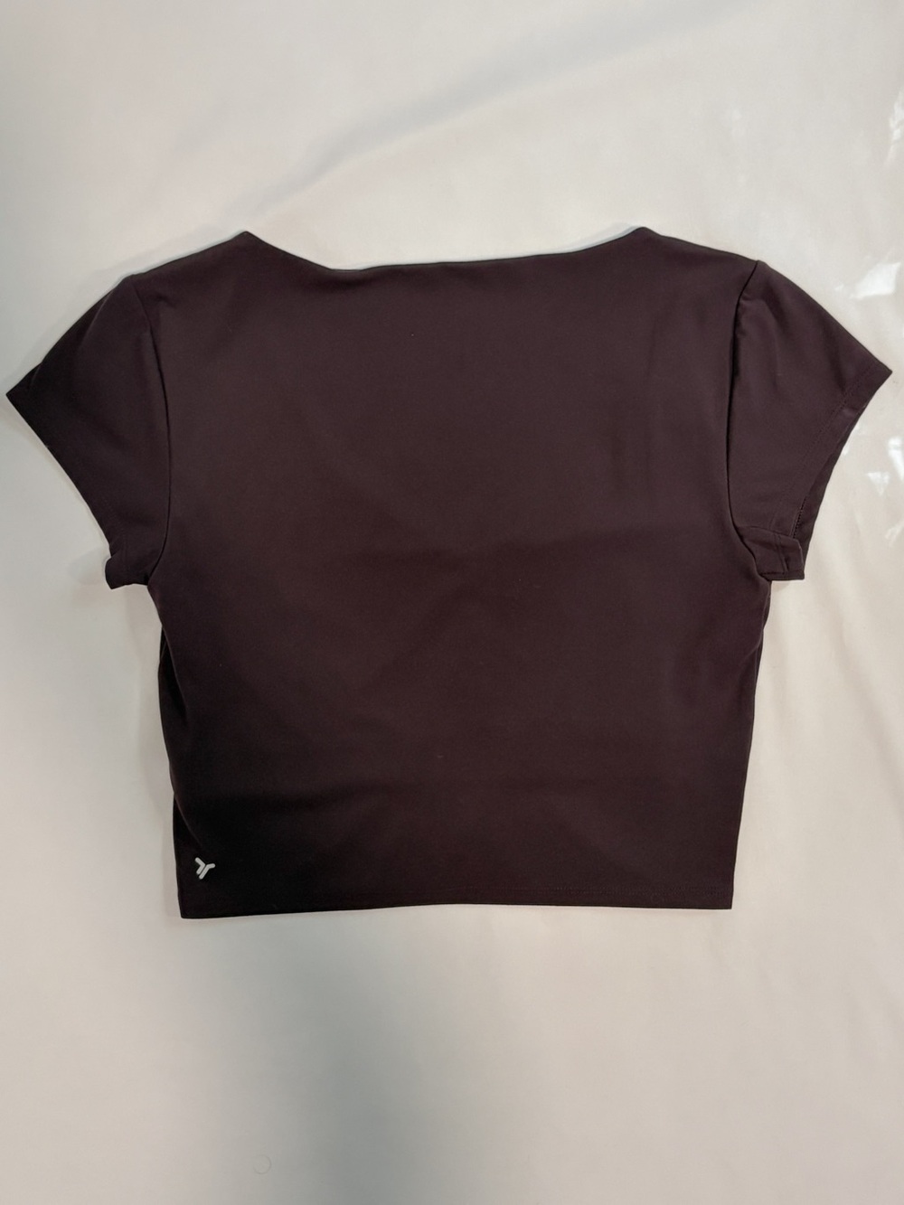 Old Navy Plum V-Neck Ruched Athletic Crop Top - Picture 7 of 7